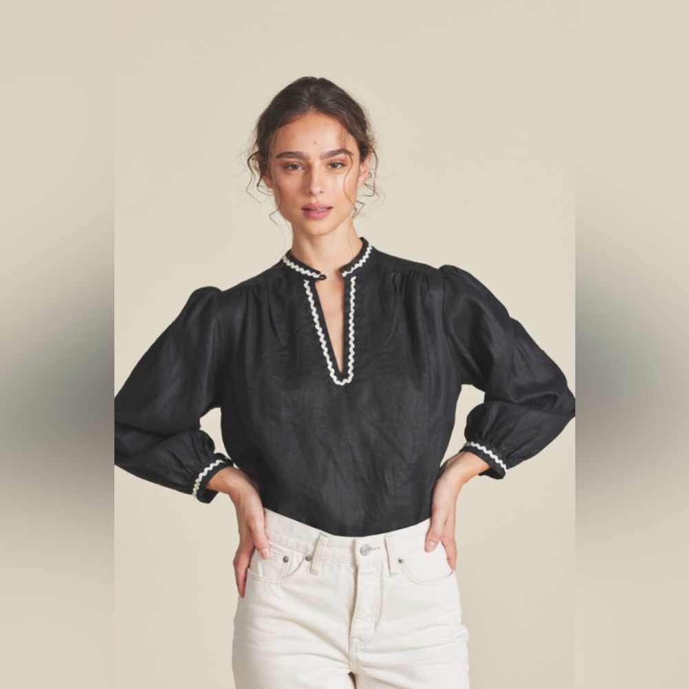 Trovata Birds‎ of Paradise Women’s Small Bailey Linen Blouse Black Long Sleeve